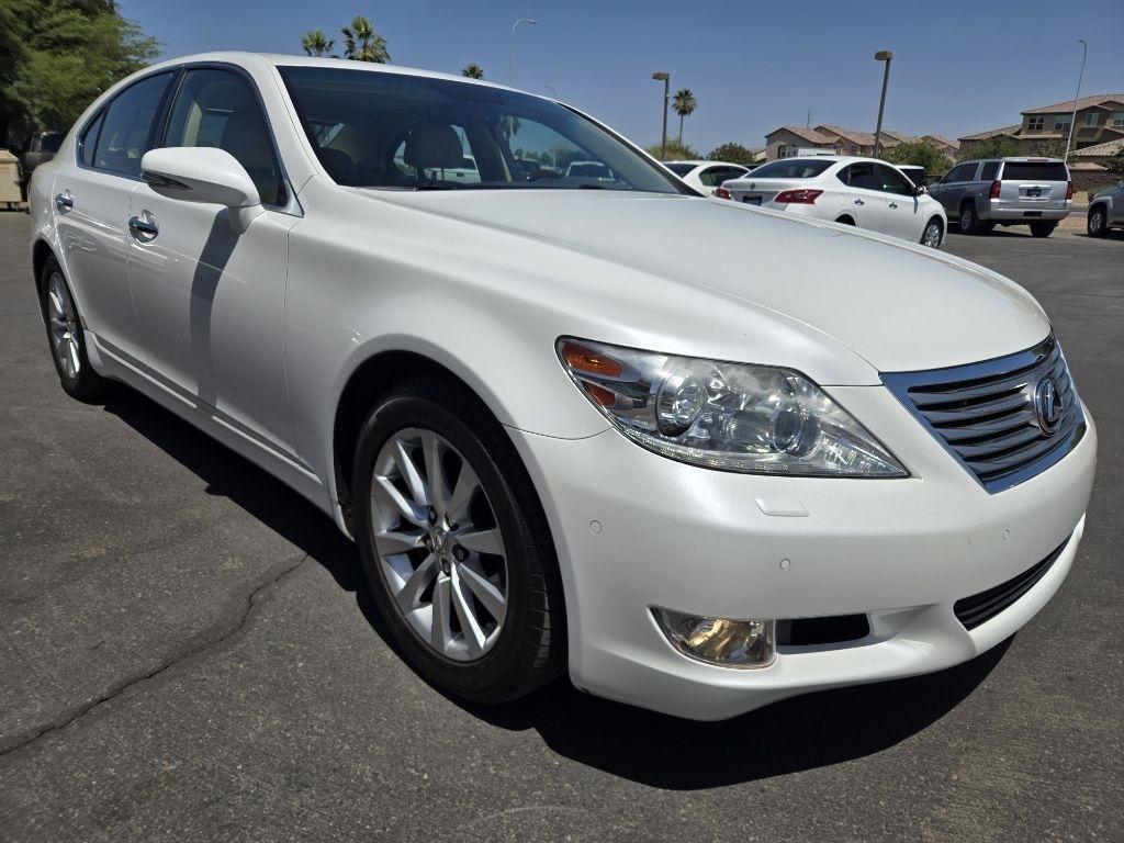 Lexus LS 460  2011
