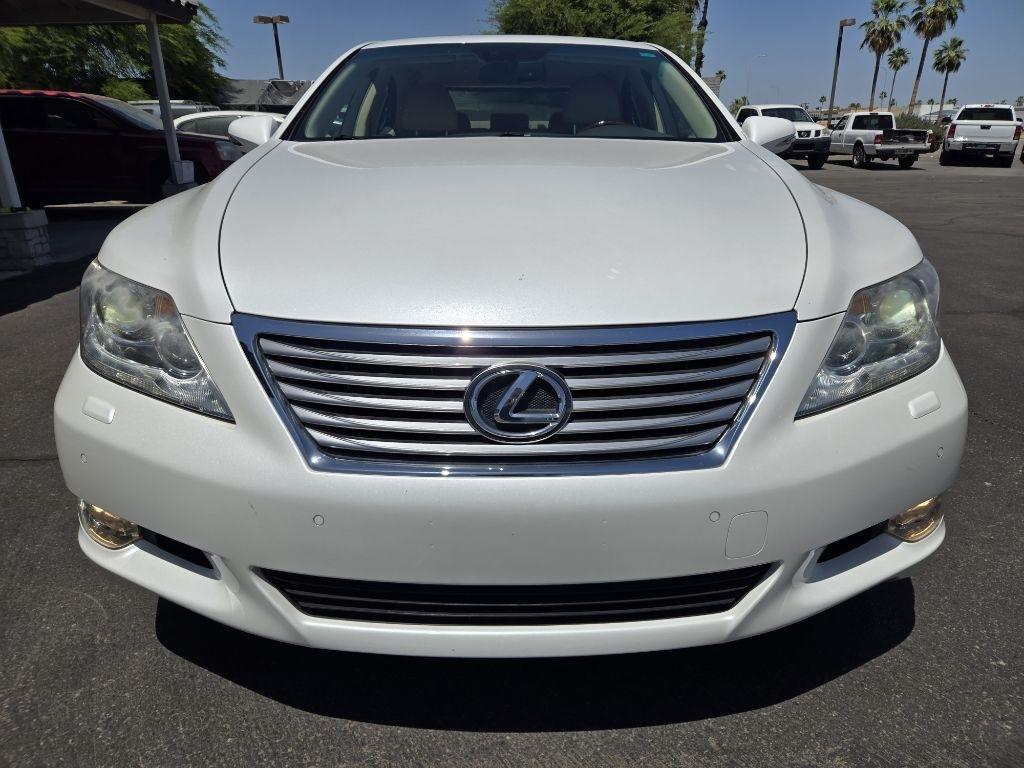 Lexus LS 460  2011
