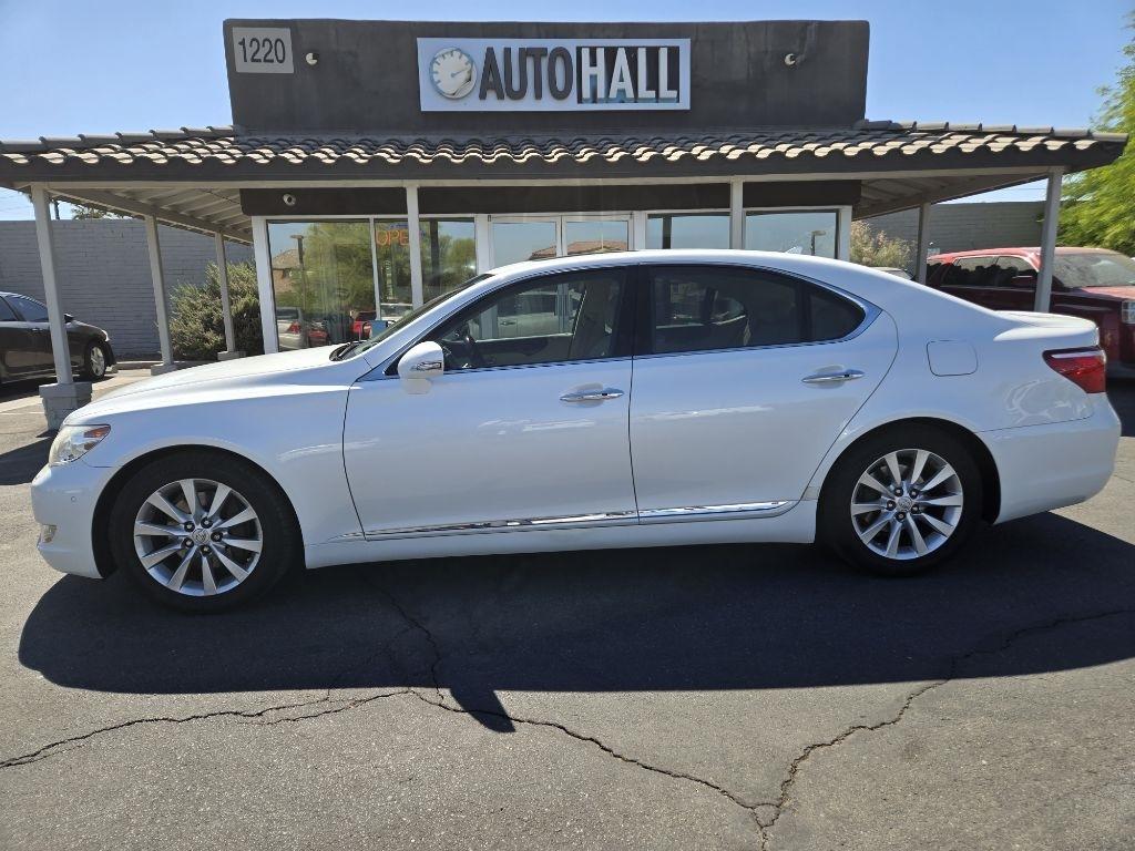 Lexus LS 460  2011