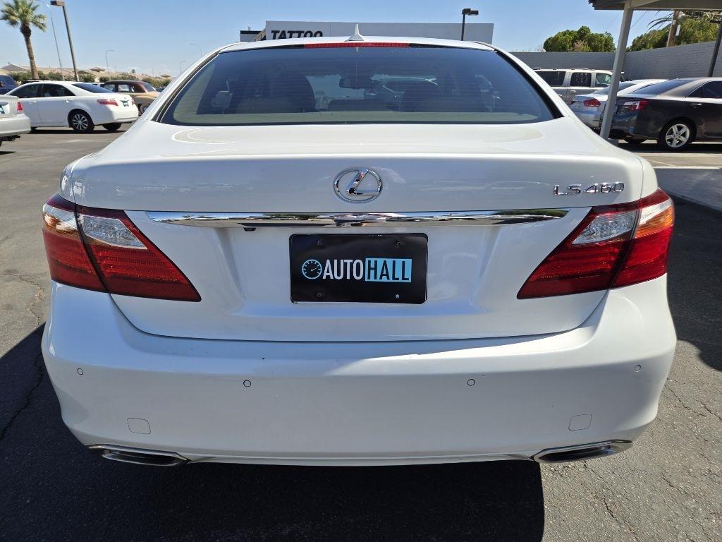 Lexus LS 460  2011
