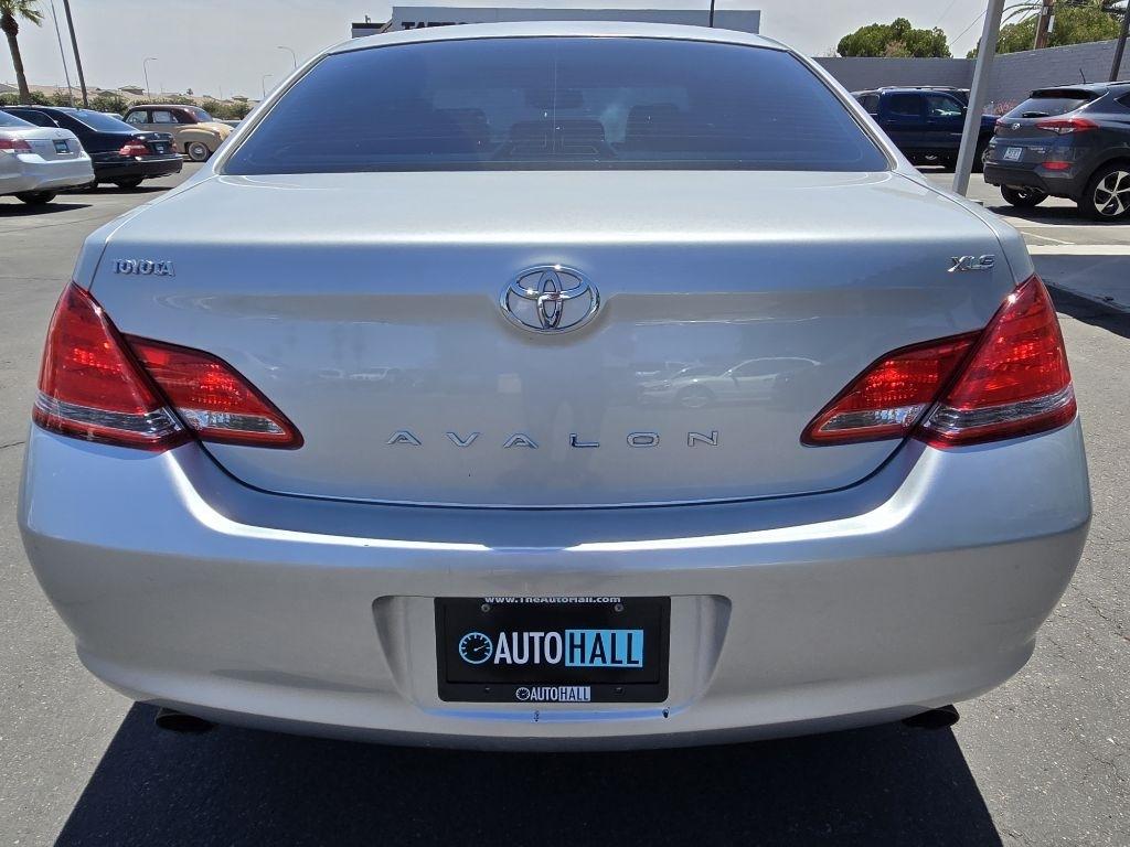 Toyota Avalon  2007