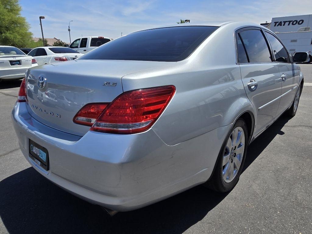 Toyota Avalon  2007