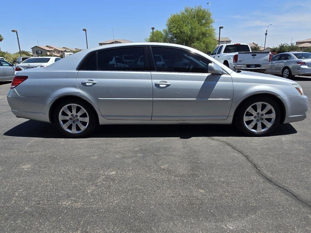 Toyota Avalon  2007