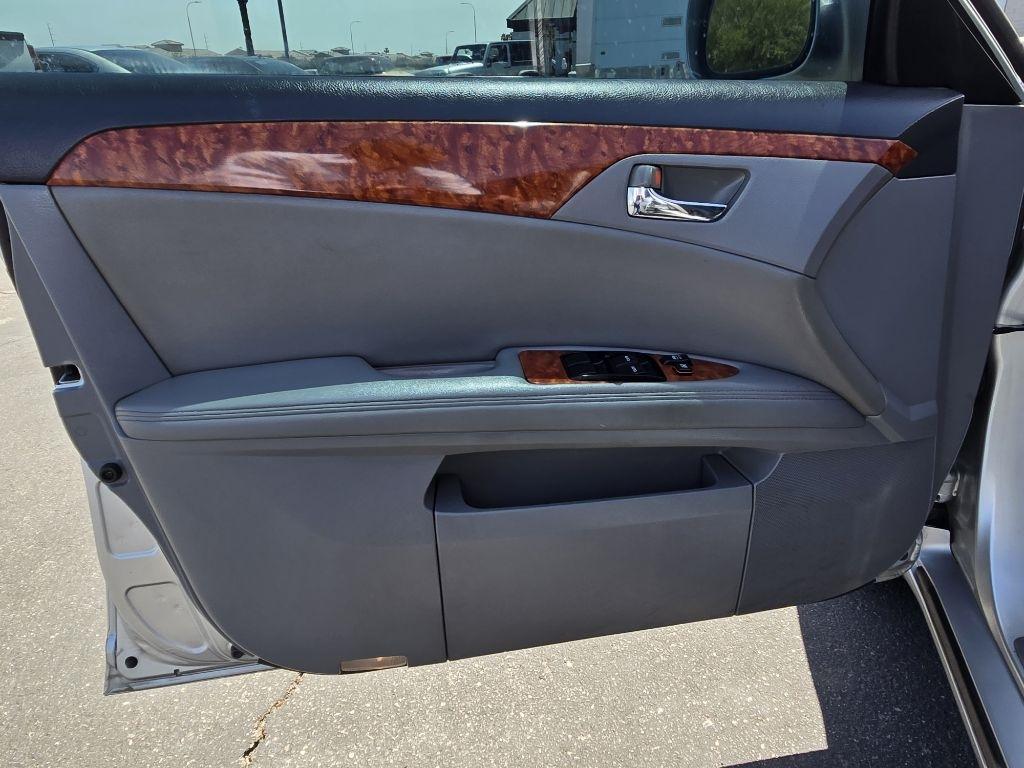 Toyota Avalon  2007