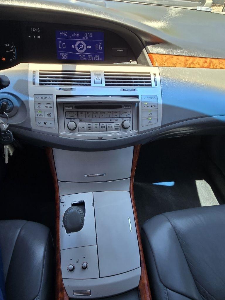 Toyota Avalon  2007