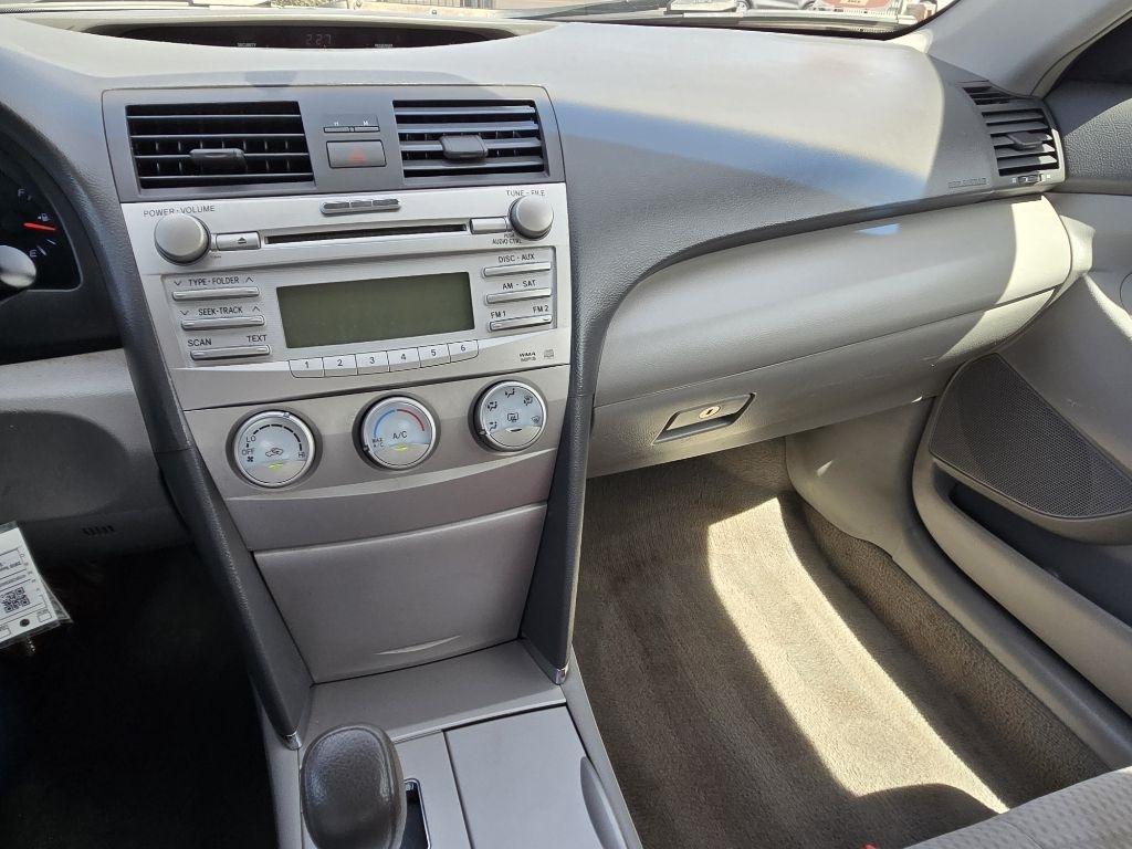 Toyota Camry  2010