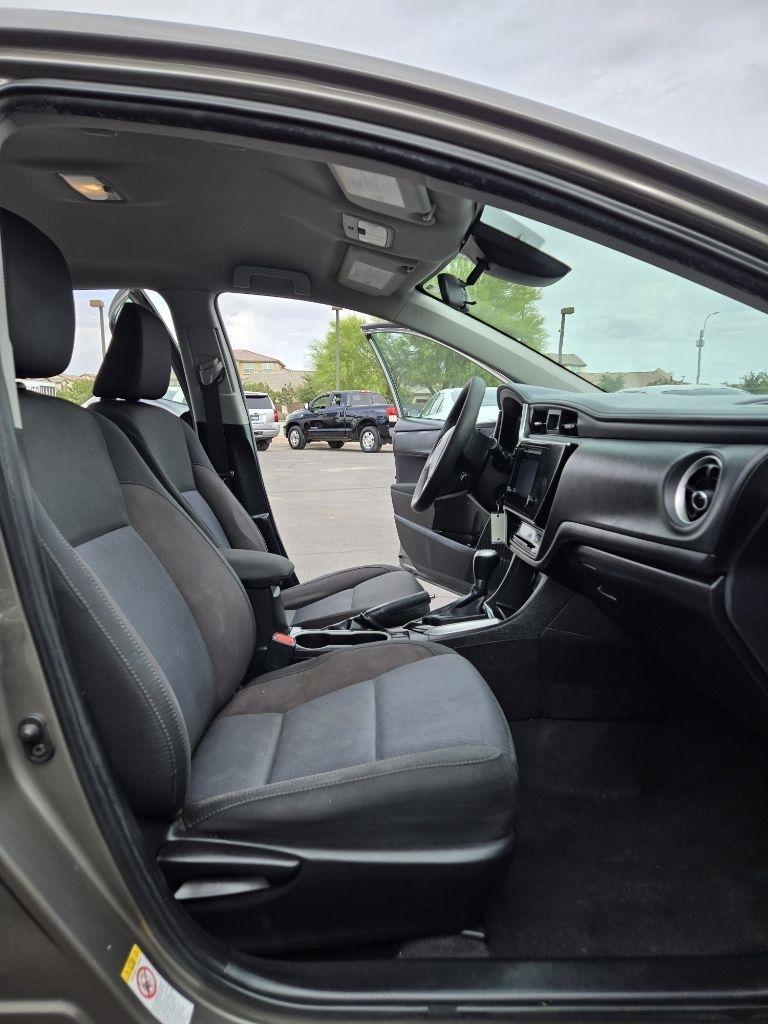 Toyota Corolla  2018