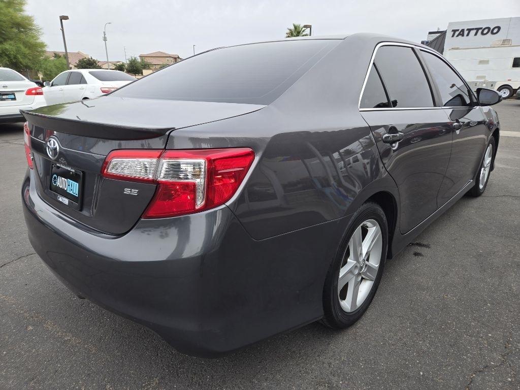Toyota Camry  2014