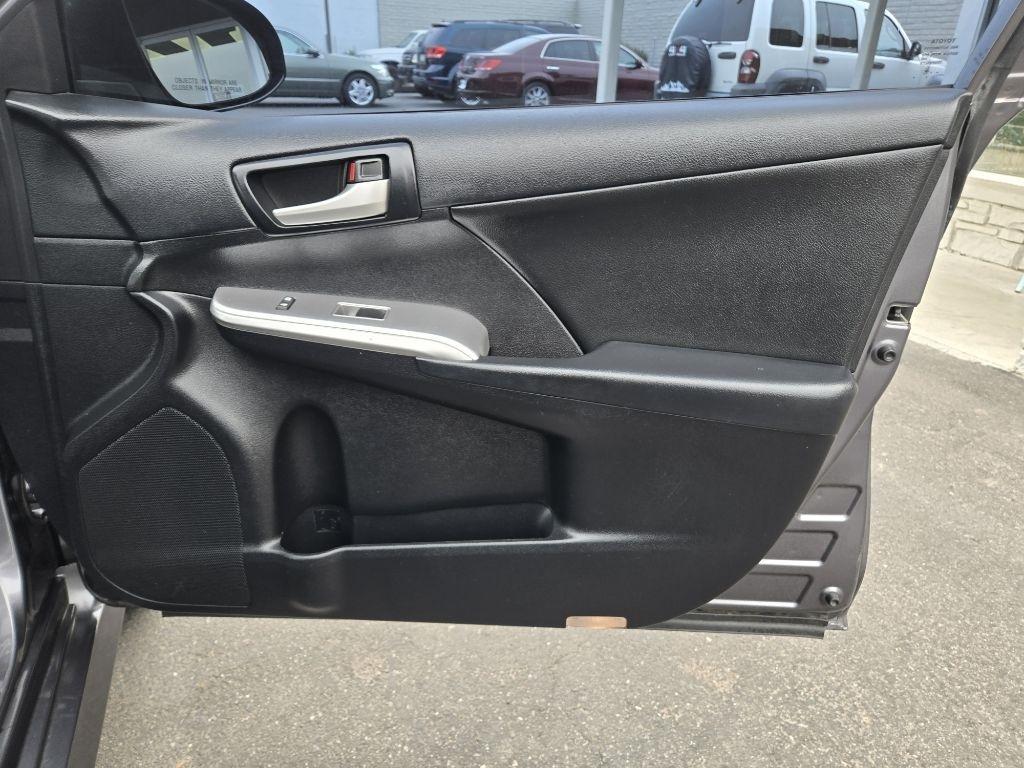 Toyota Camry  2014