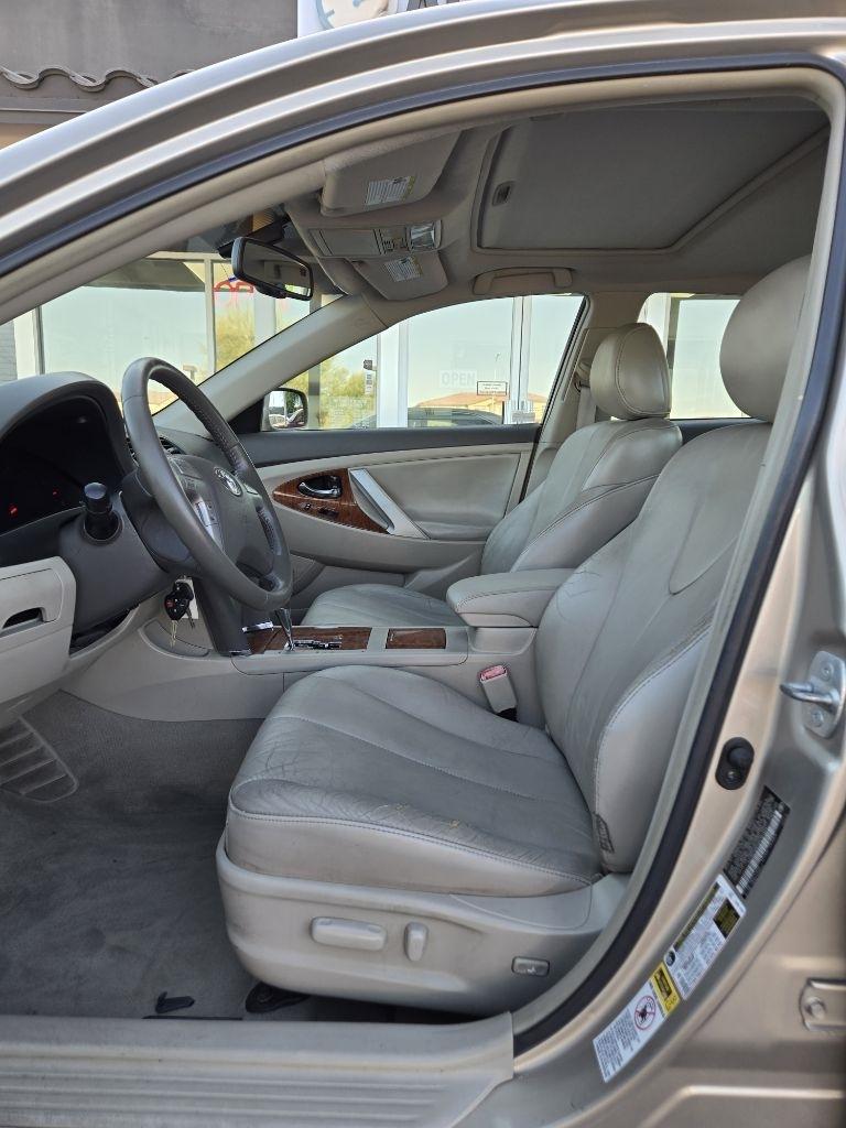 Toyota Camry  2008