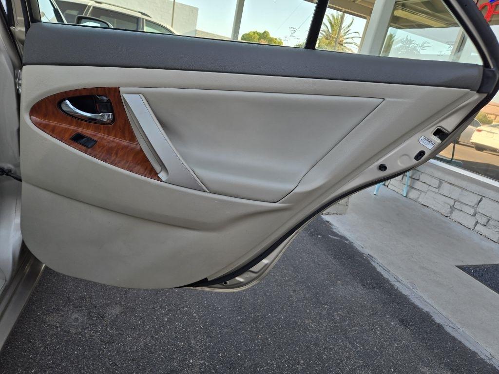 Toyota Camry  2008