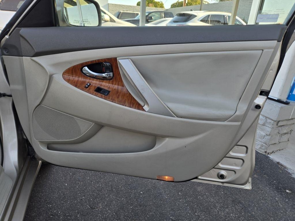 Toyota Camry  2008