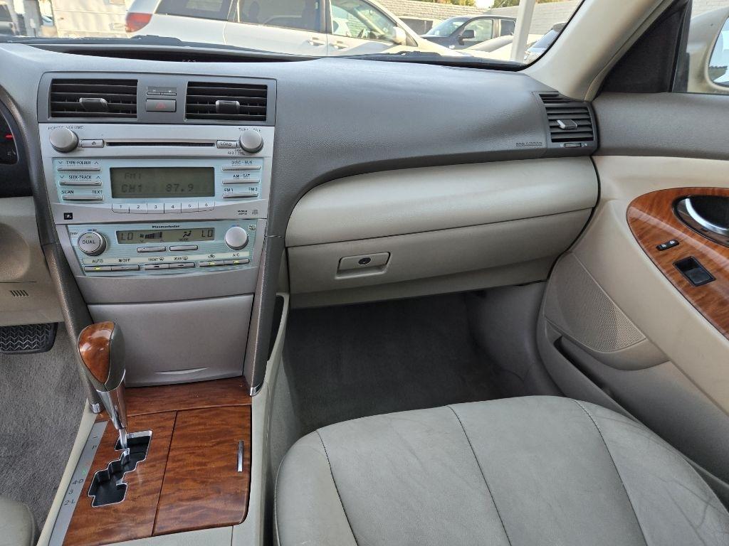 Toyota Camry  2008