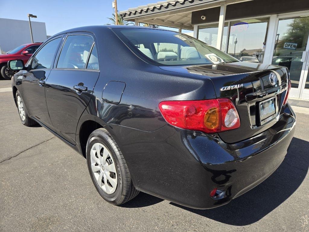 Toyota Corolla  2010