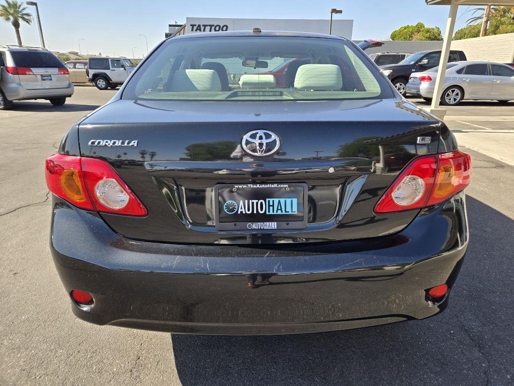 Toyota Corolla  2010