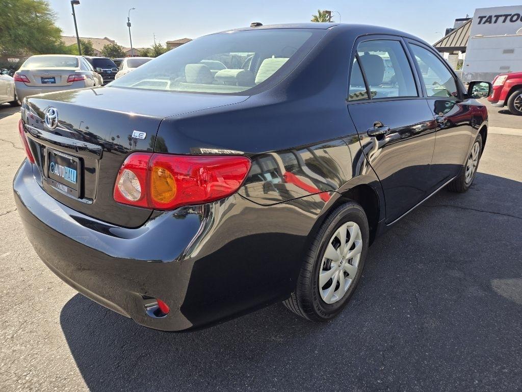Toyota Corolla  2010
