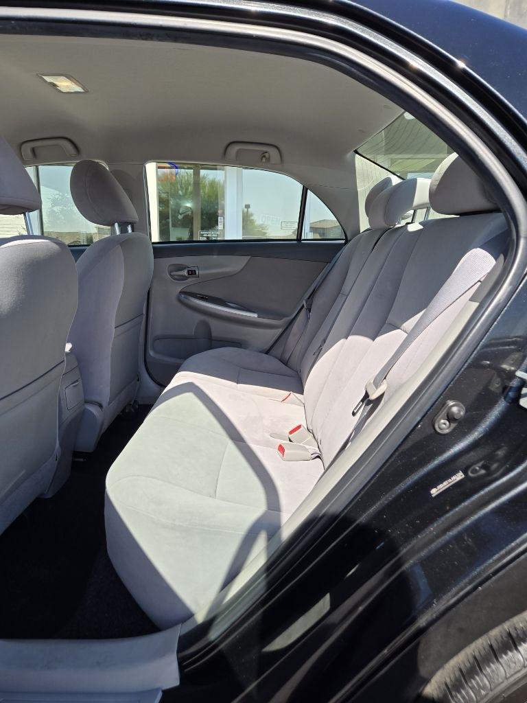 Toyota Corolla  2010
