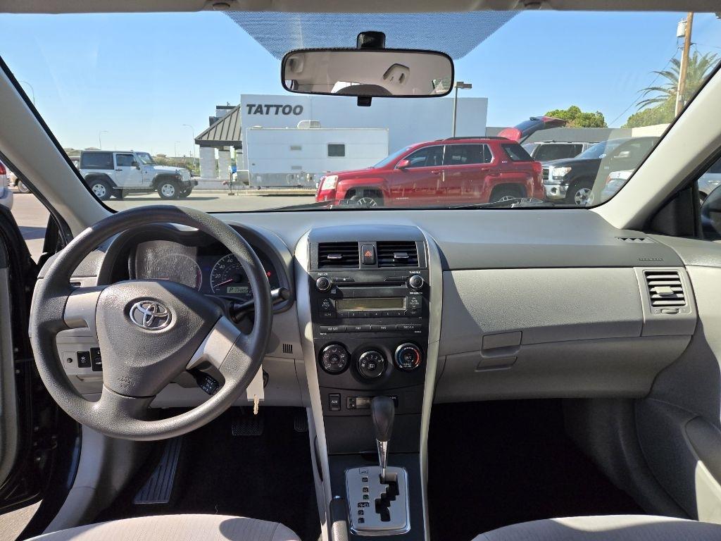 Toyota Corolla  2010