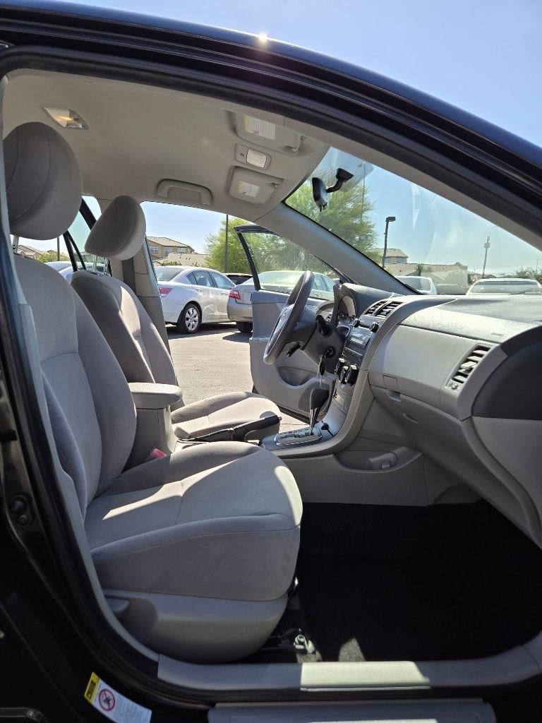 Toyota Corolla  2010