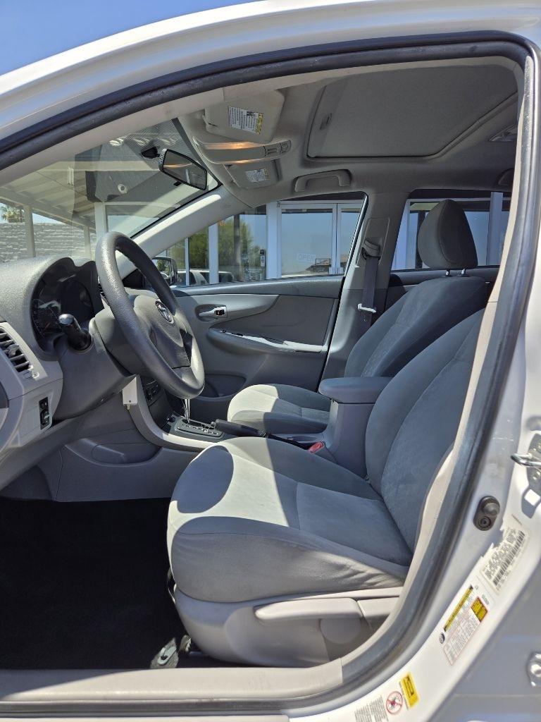 Toyota Corolla  2009