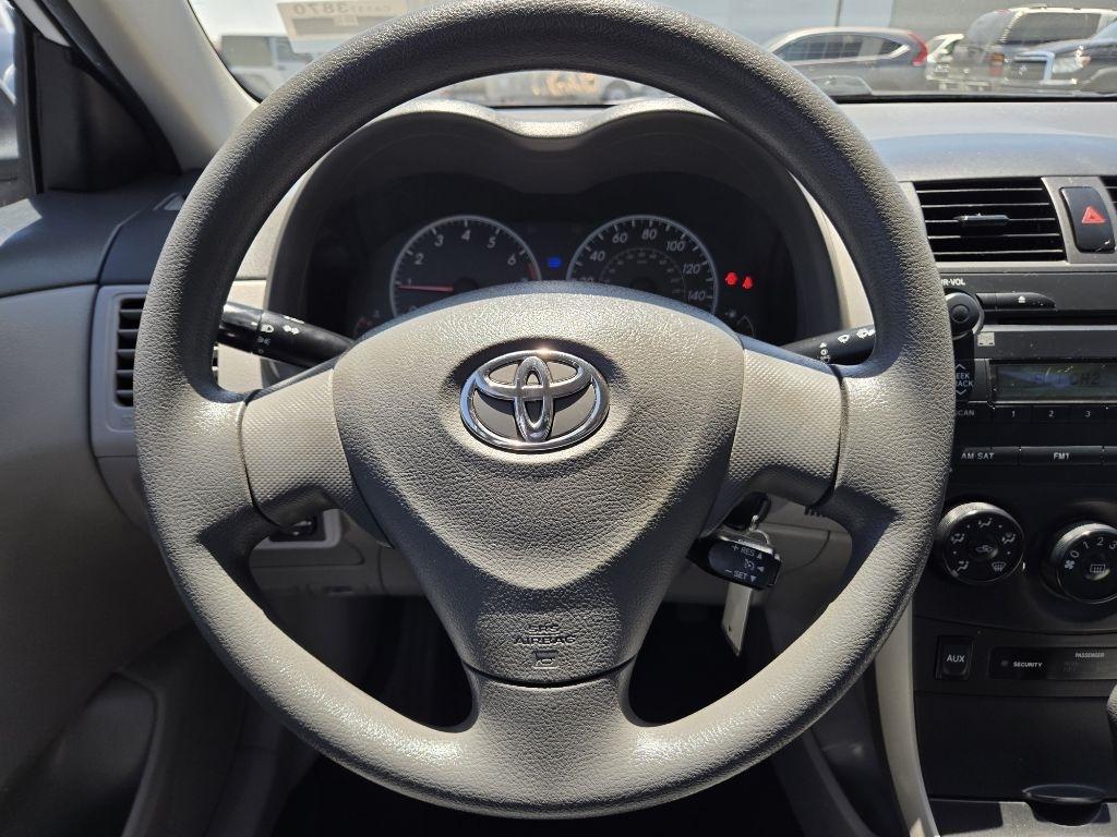 Toyota Corolla  2009