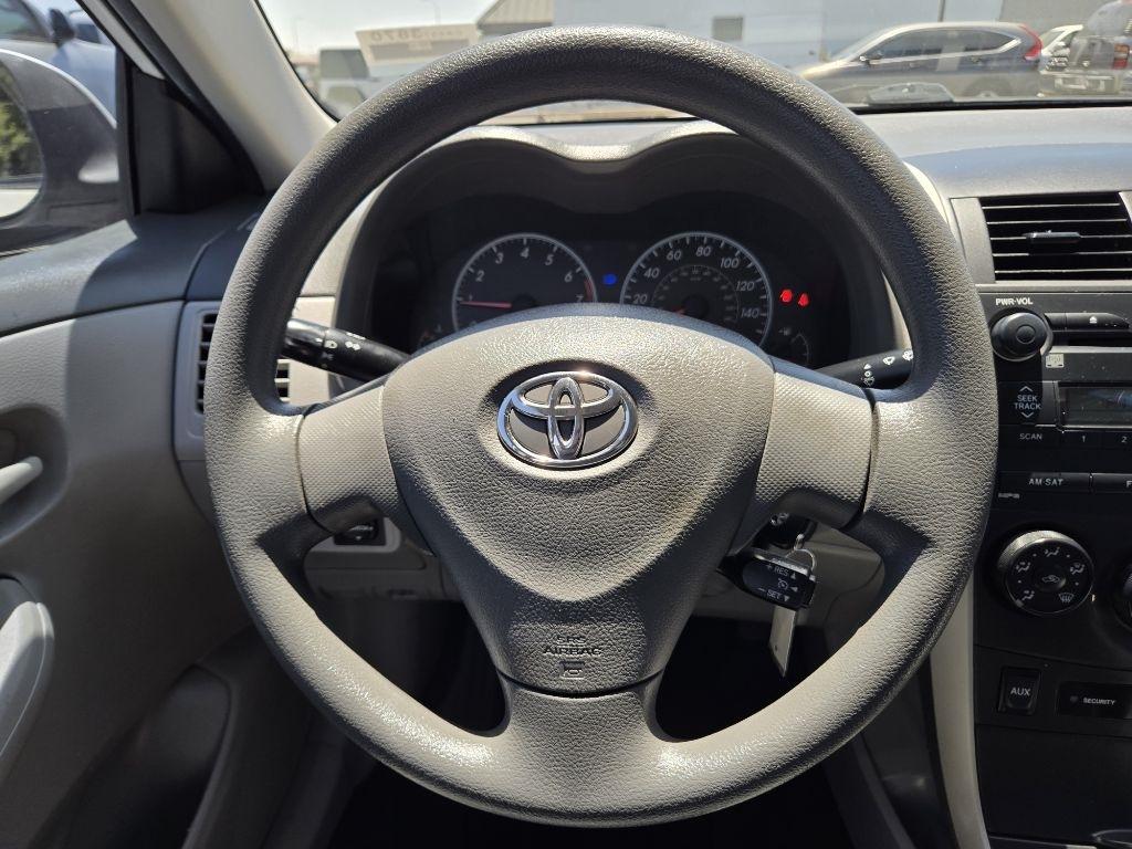 Toyota Corolla  2009