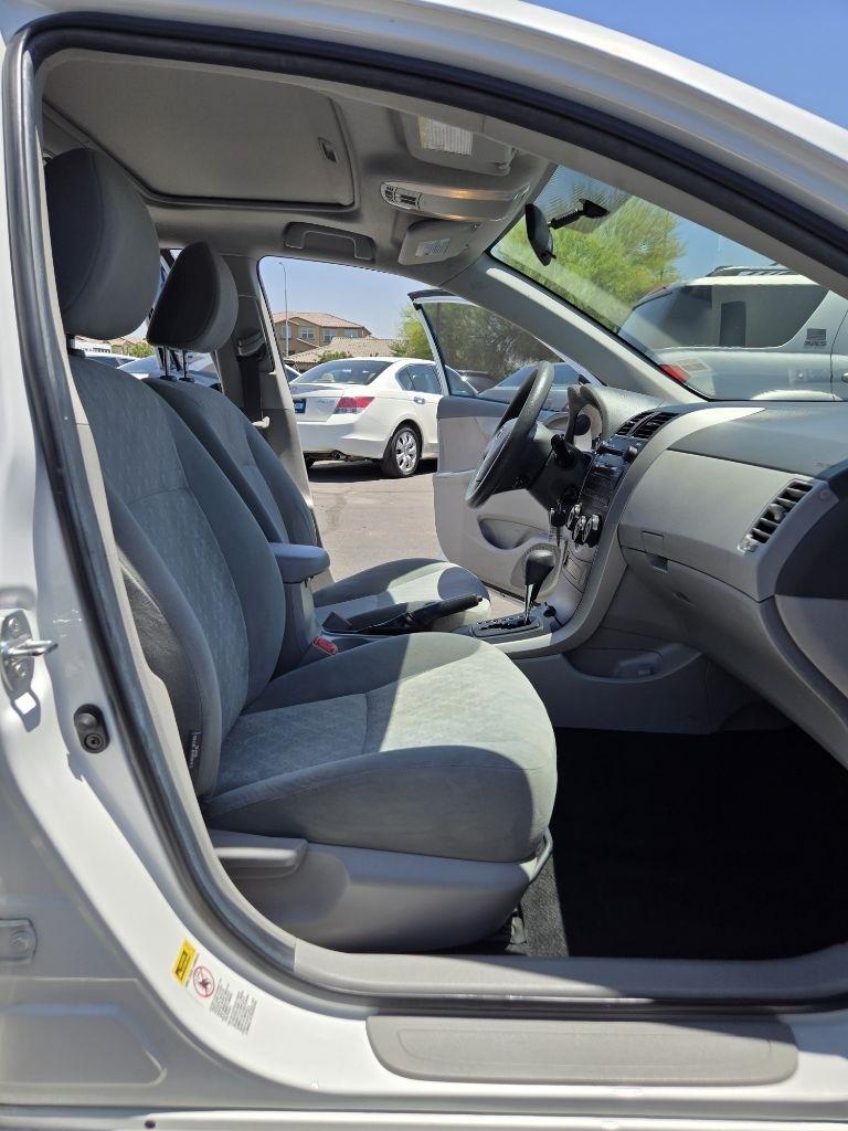 Toyota Corolla  2009