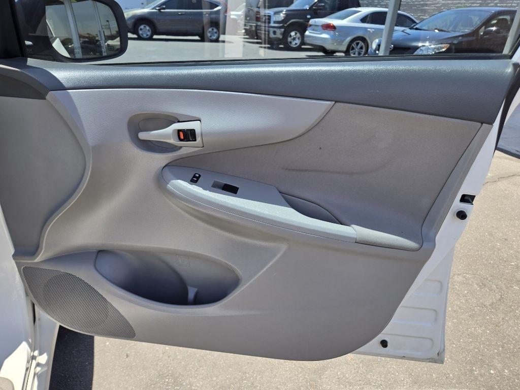Toyota Corolla  2009