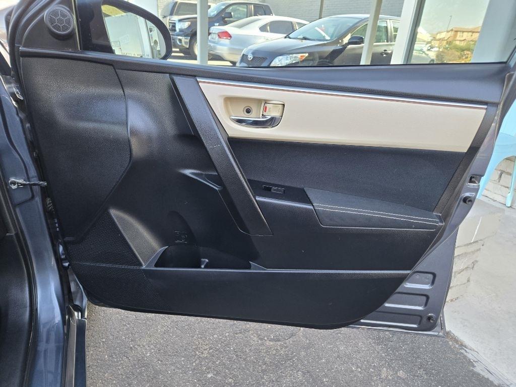 Toyota Corolla  2014