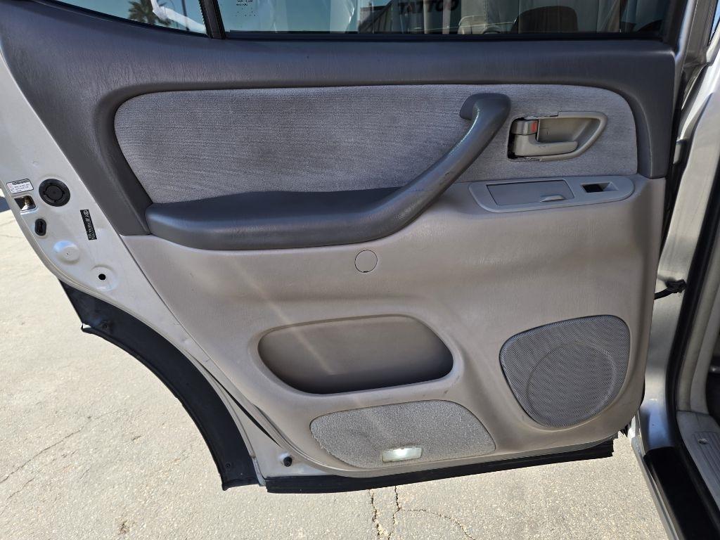 Toyota Sequoia  2006