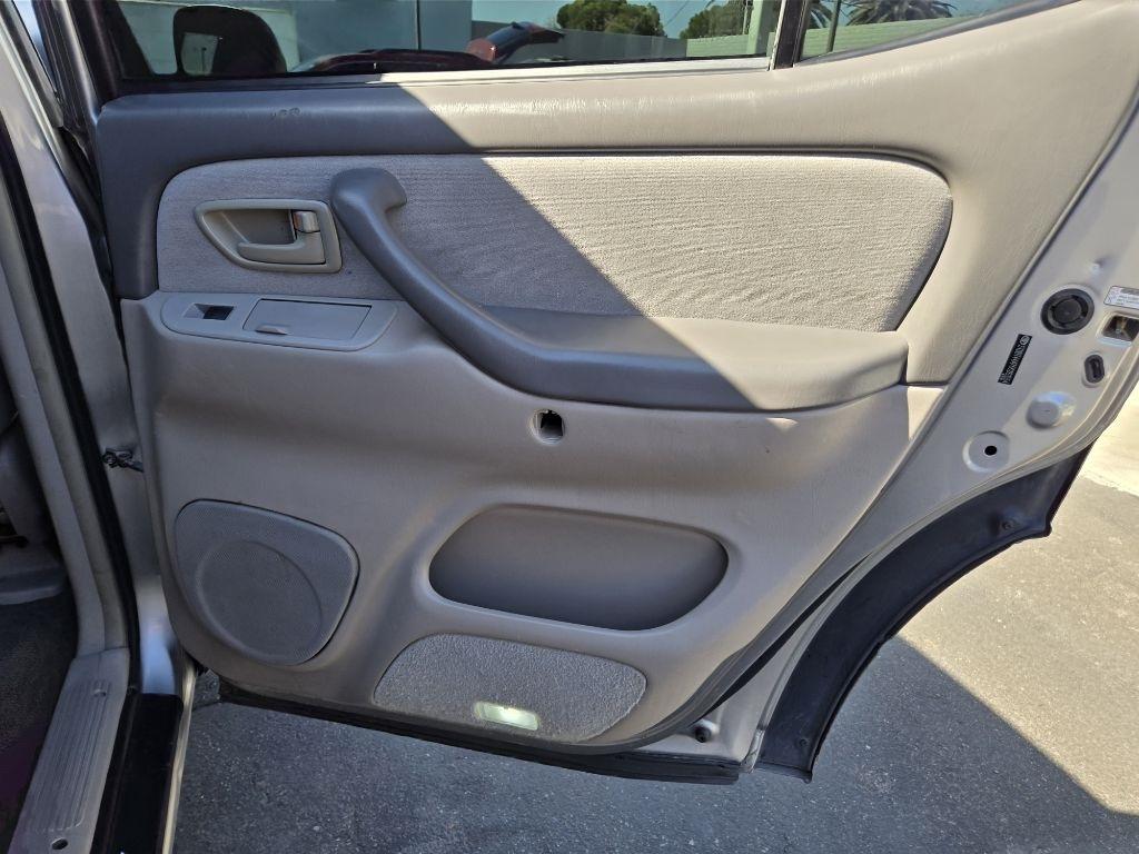 Toyota Sequoia  2006