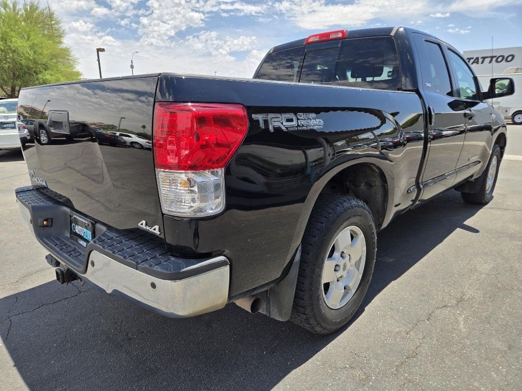 Toyota Tundra  2010