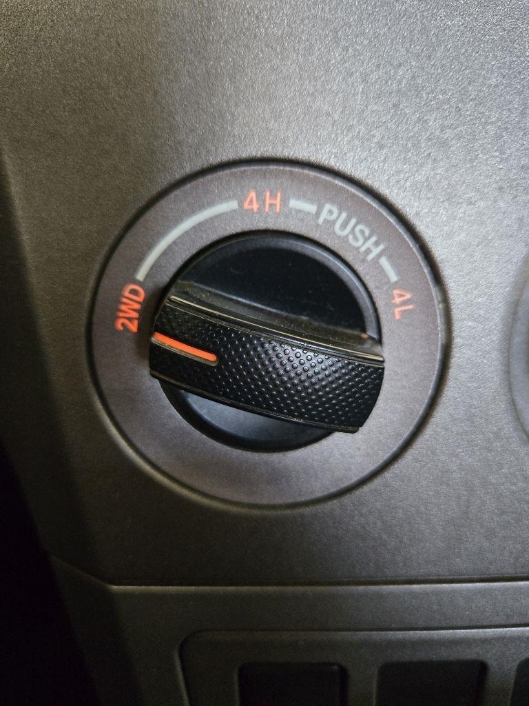 Toyota Tundra  2010