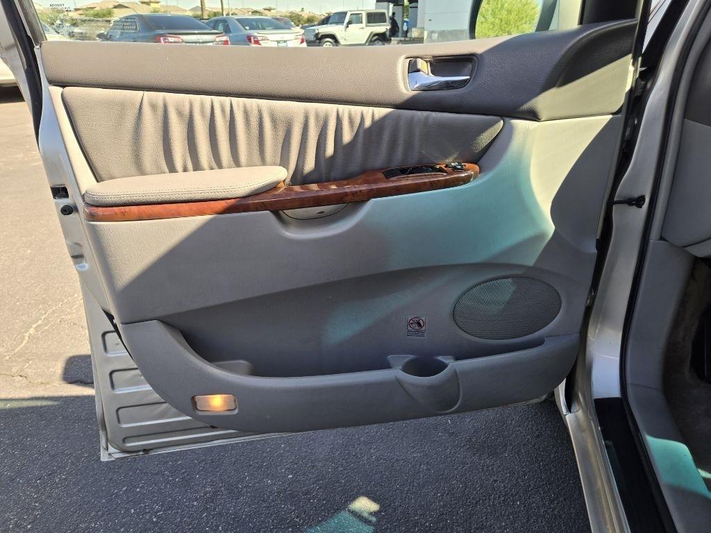 Toyota Sienna  2005