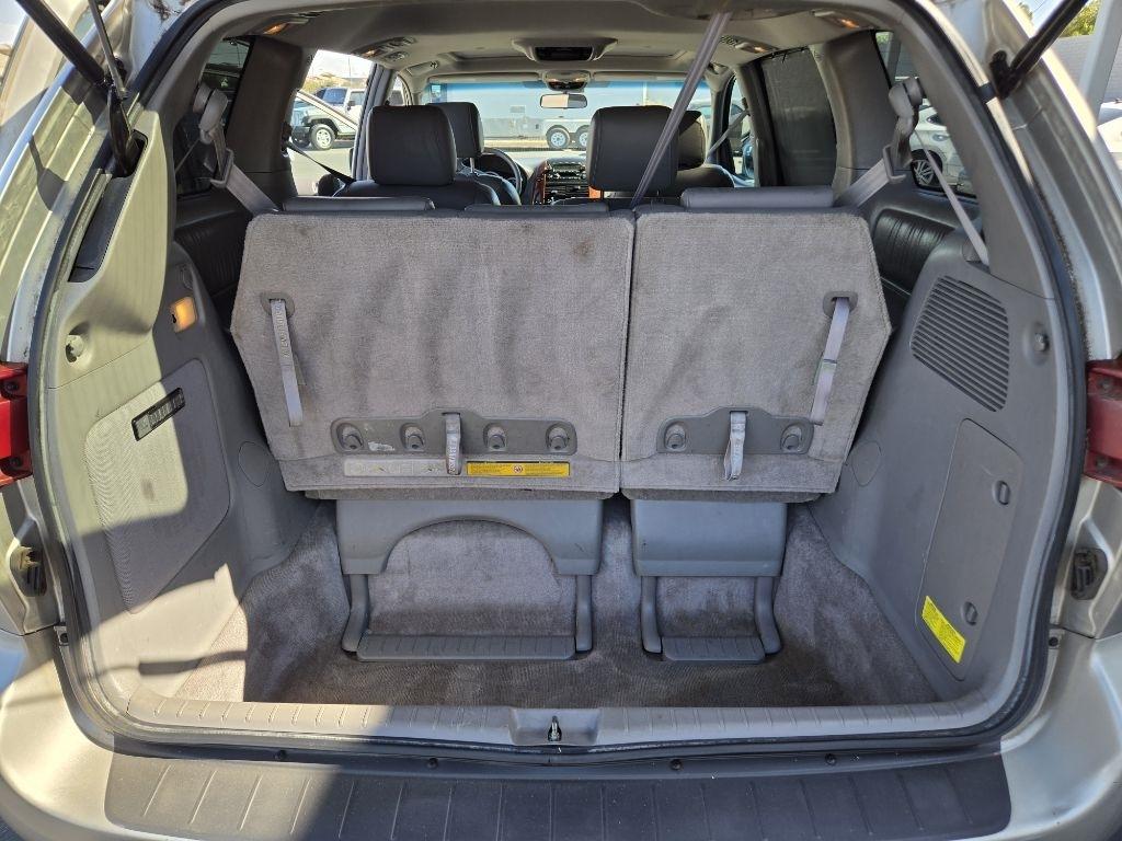 Toyota Sienna  2005