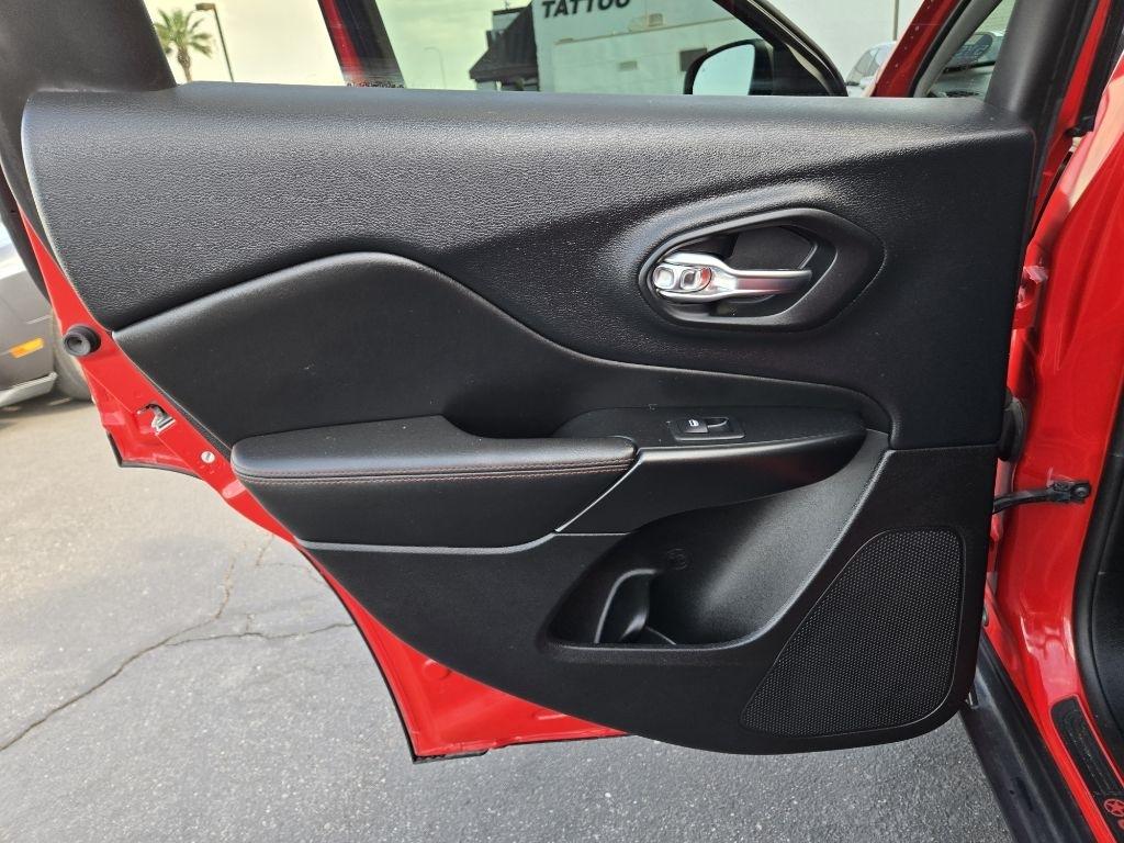 Jeep Cherokee  2019