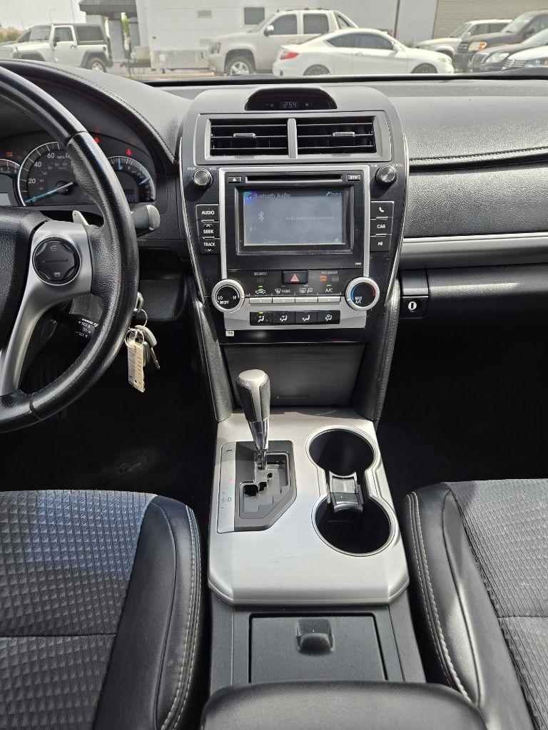 Toyota Camry  2013