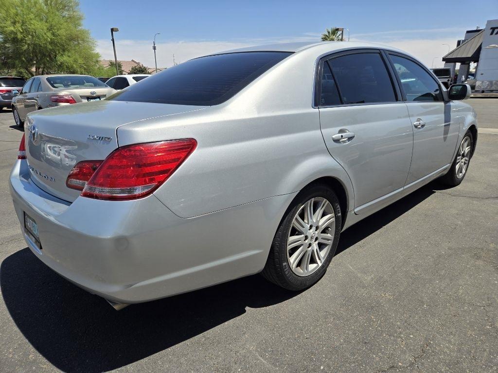Toyota Avalon  2007