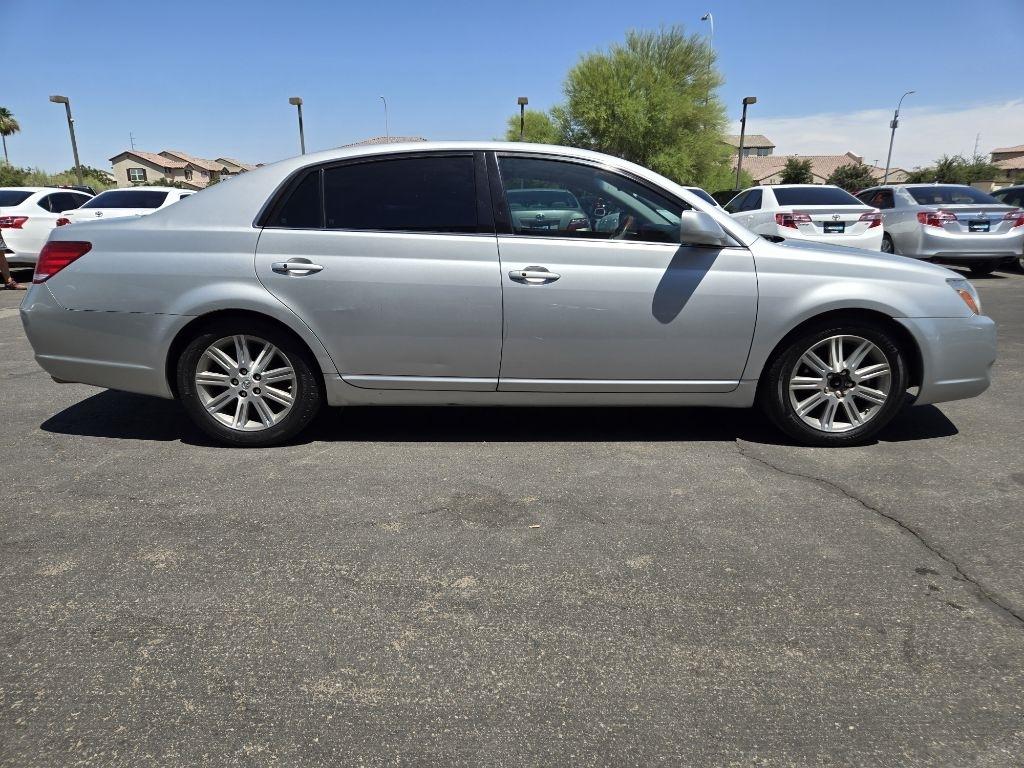 Toyota Avalon  2007