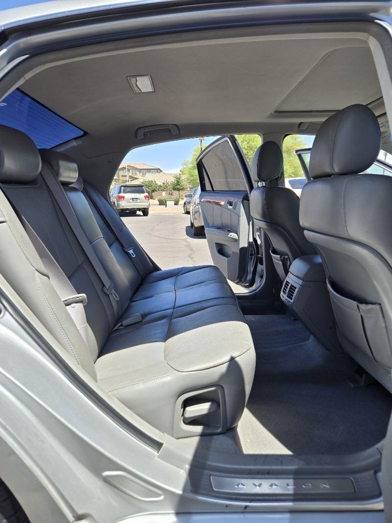 Toyota Avalon  2007