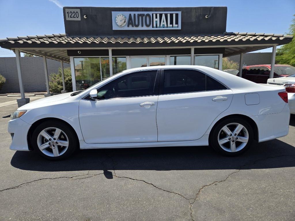 Toyota Camry  2014