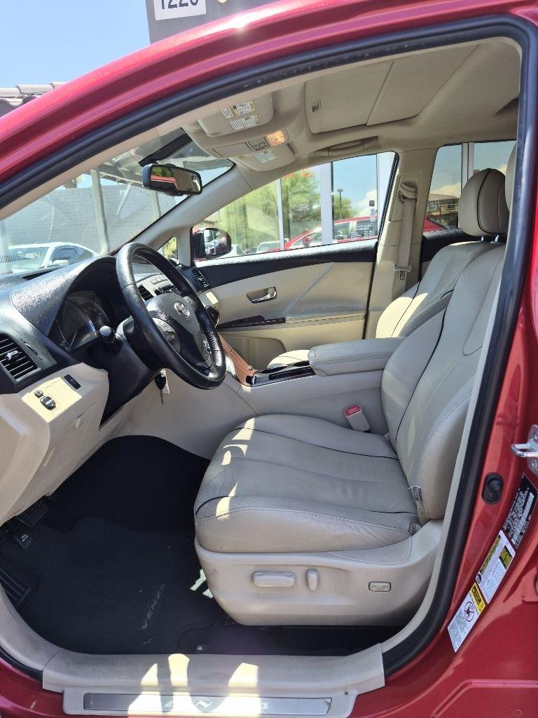 Toyota Venza  2010