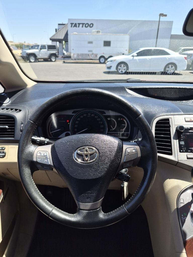 Toyota Venza  2010