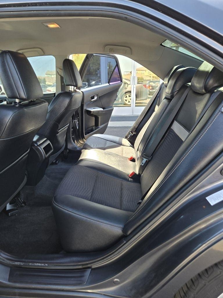 Toyota Camry  2012