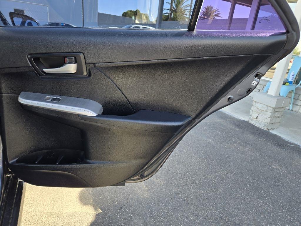 Toyota Camry  2012