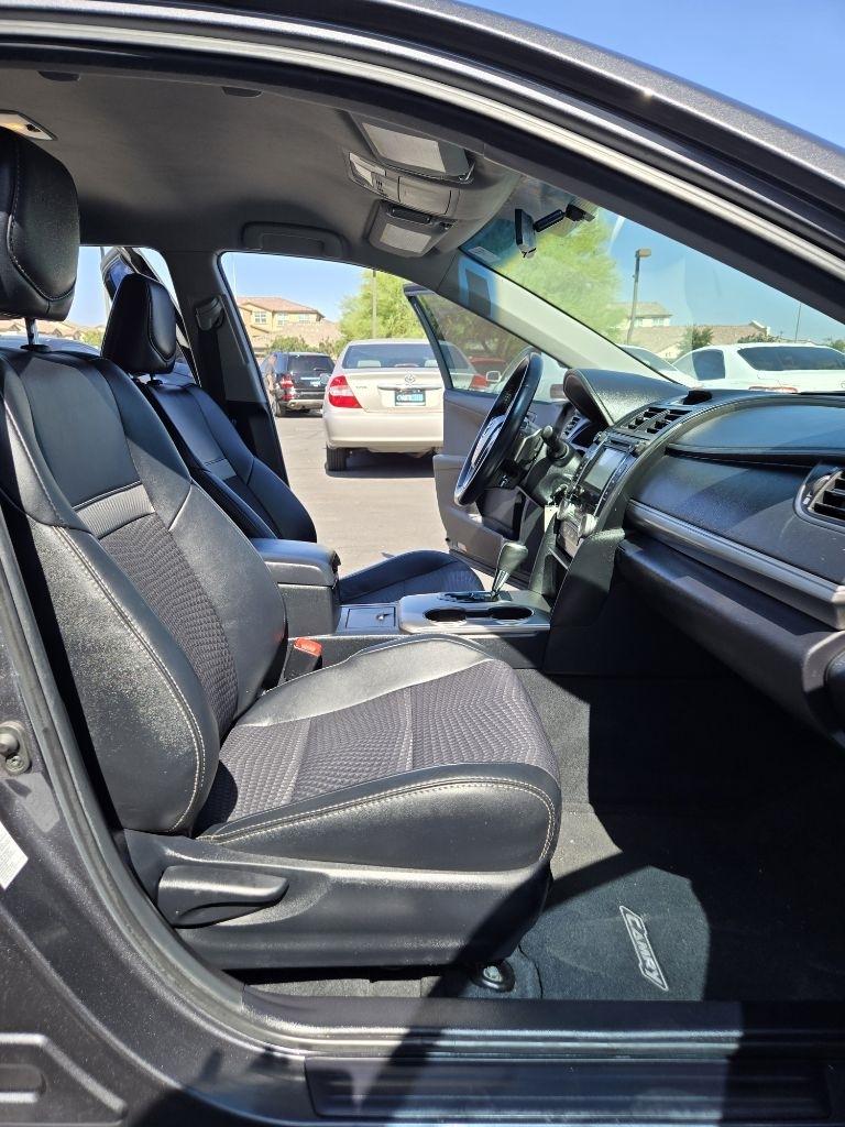 Toyota Camry  2012