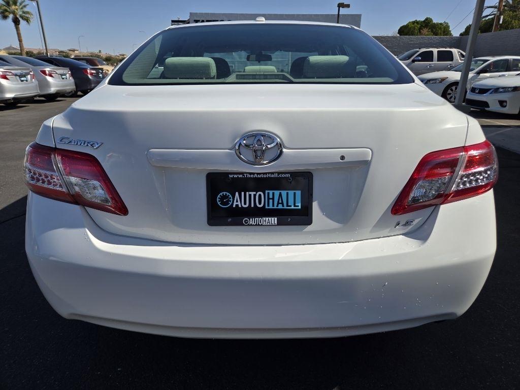Toyota Camry  2011