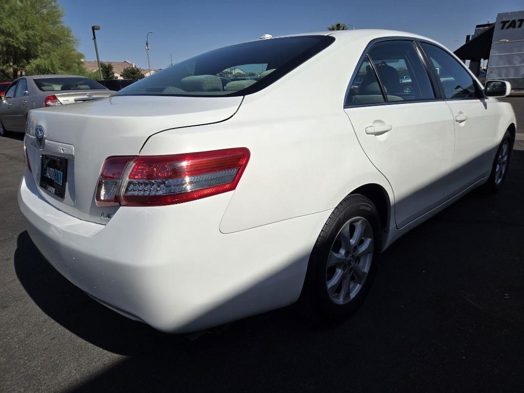 Toyota Camry  2011