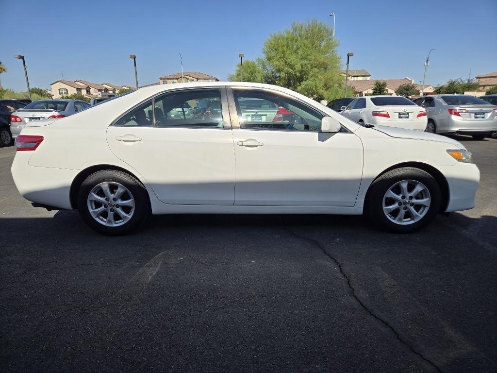 Toyota Camry  2011