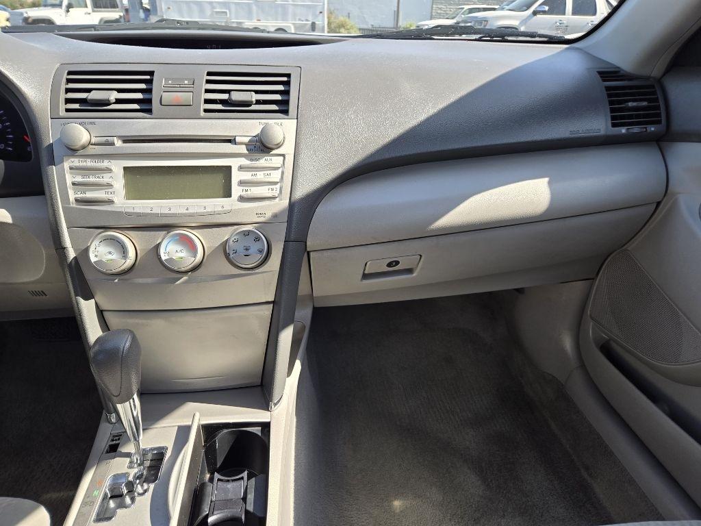 Toyota Camry  2011